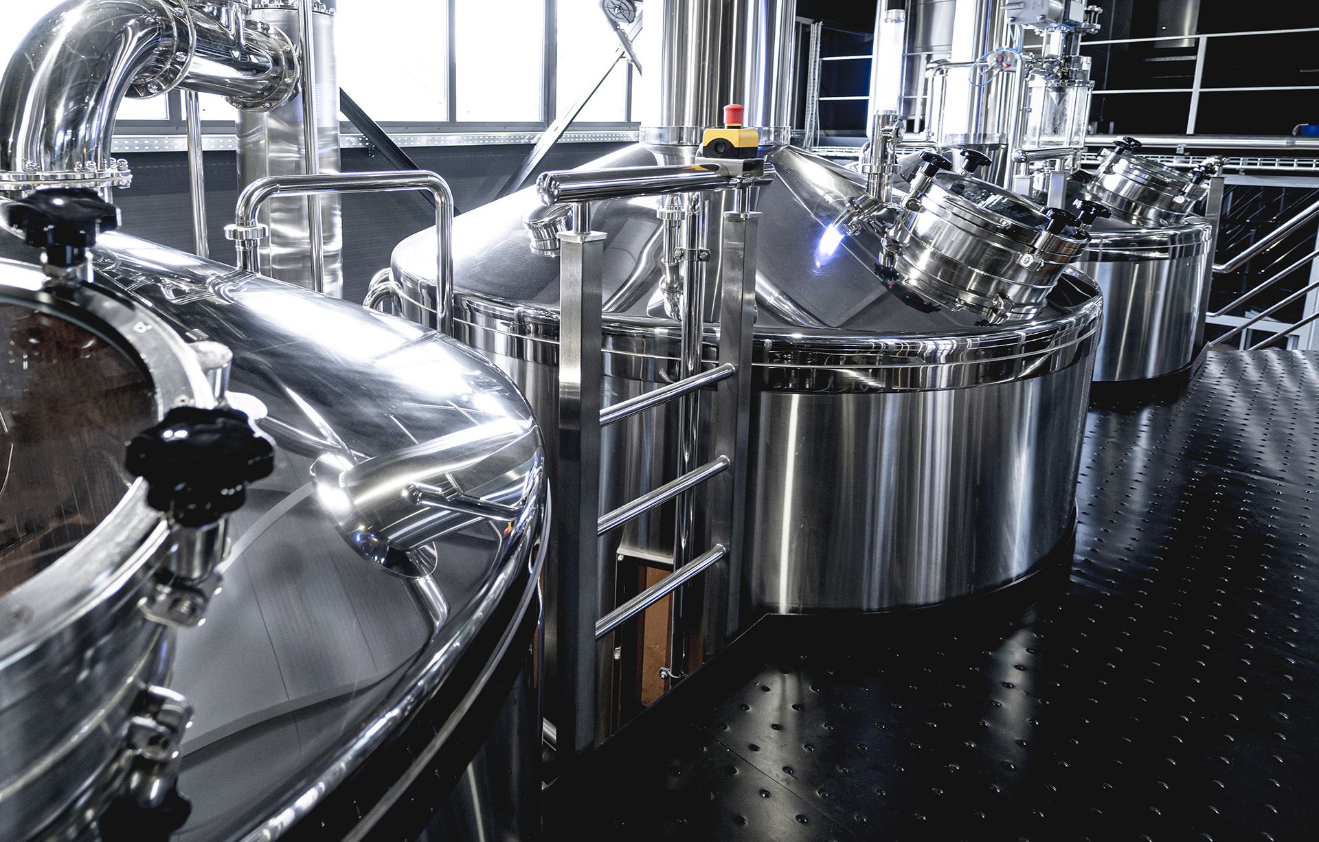 craft-beer-brewing-equipment-privat-brewery (3)